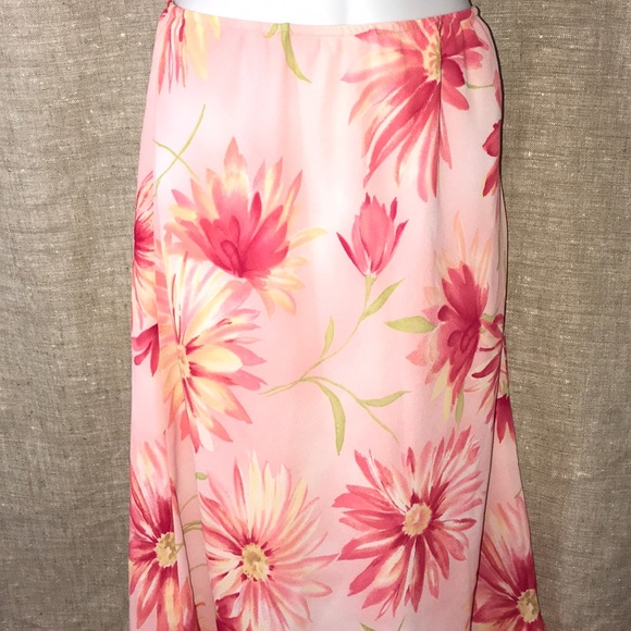 ⭐️3 for $29 Vintage Worthington Floral Midi Skirt - Picture 3 of 6